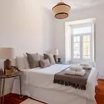 Casa Flores 4br + Office Space And A/c