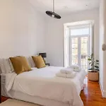 Casa Flores 4br + Office Space And A/c Διαμέρισμα Lisboa