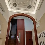 Casa Flores 4br + Office Space And A/c דירה *