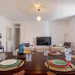 Διαμέρισμα Casa Flores 4br + Office Space And A/c *