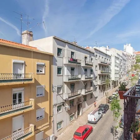 Casa Flores 4br + Office Space And A/c Διαμέρισμα *
