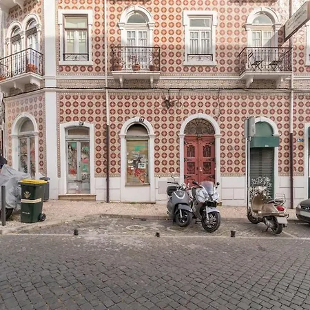 Casa Flores 4br + Office Space And A/c Διαμέρισμα