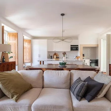 Apartament Casa Flores 4br + Office Space And A/c