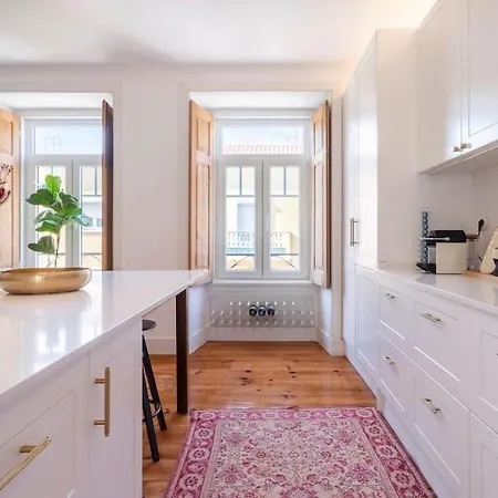 Casa Flores 4br + Office Space And A/c * Lisboa