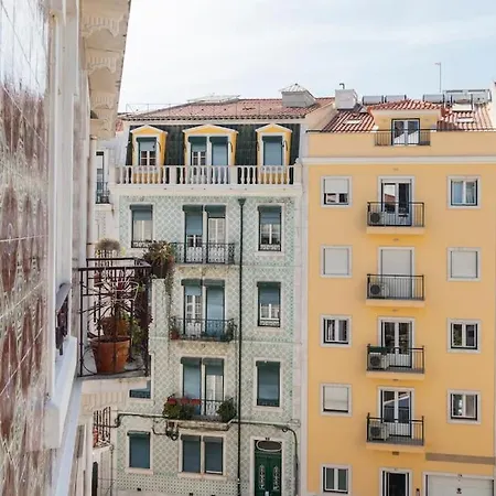 Lägenhet Casa Flores 4br + Office Space And A/c *