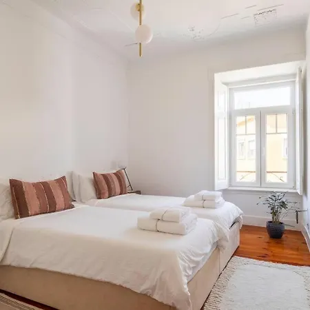 Lägenhet Casa Flores 4br + Office Space And A/c *